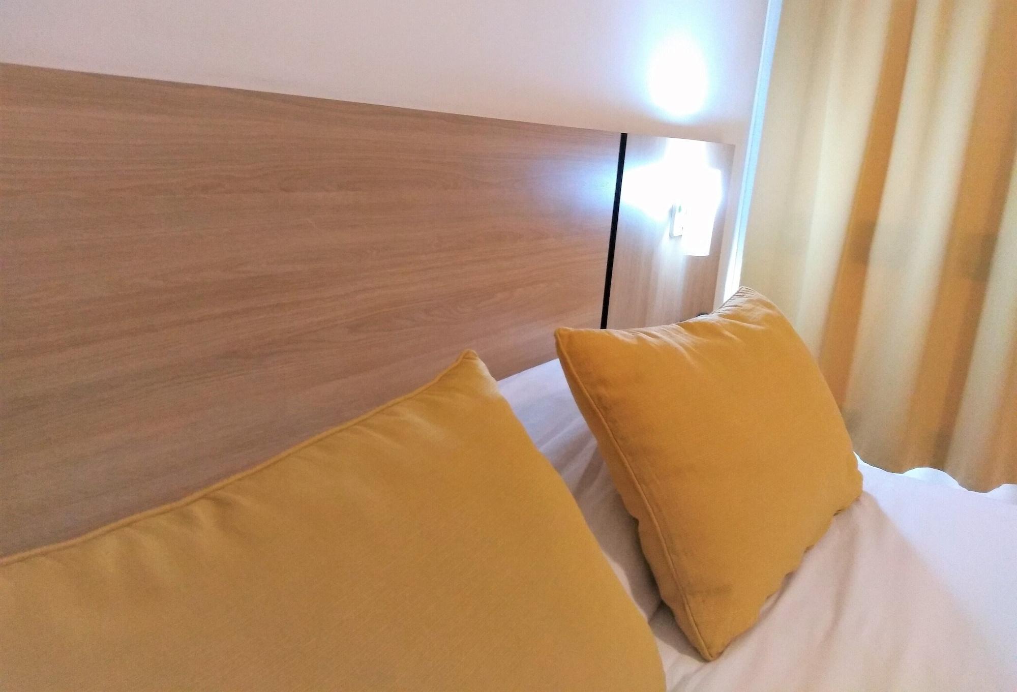 Premium Mendoza Apart Hotel Екстер'єр фото