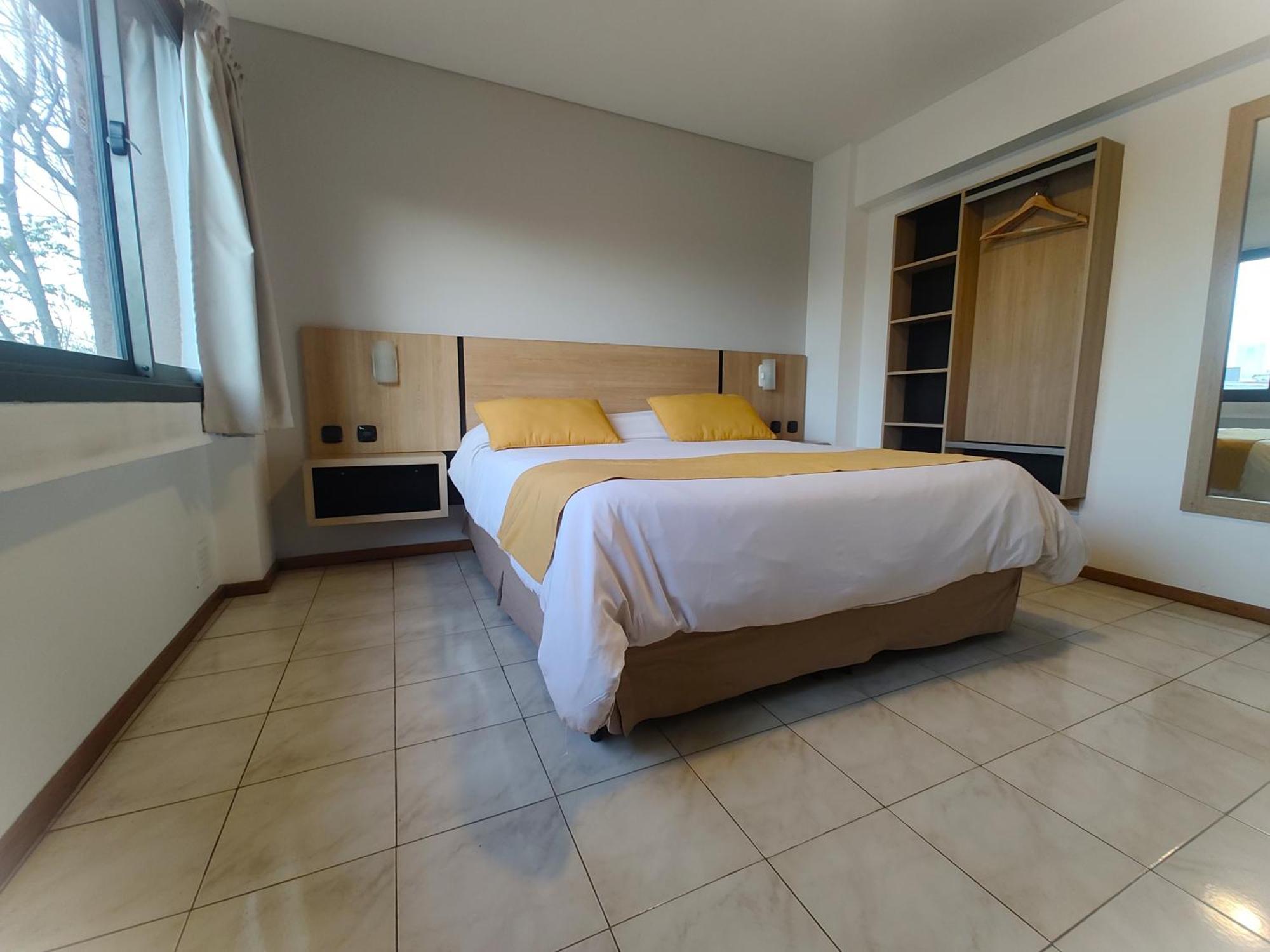 Premium Mendoza Apart Hotel Екстер'єр фото
