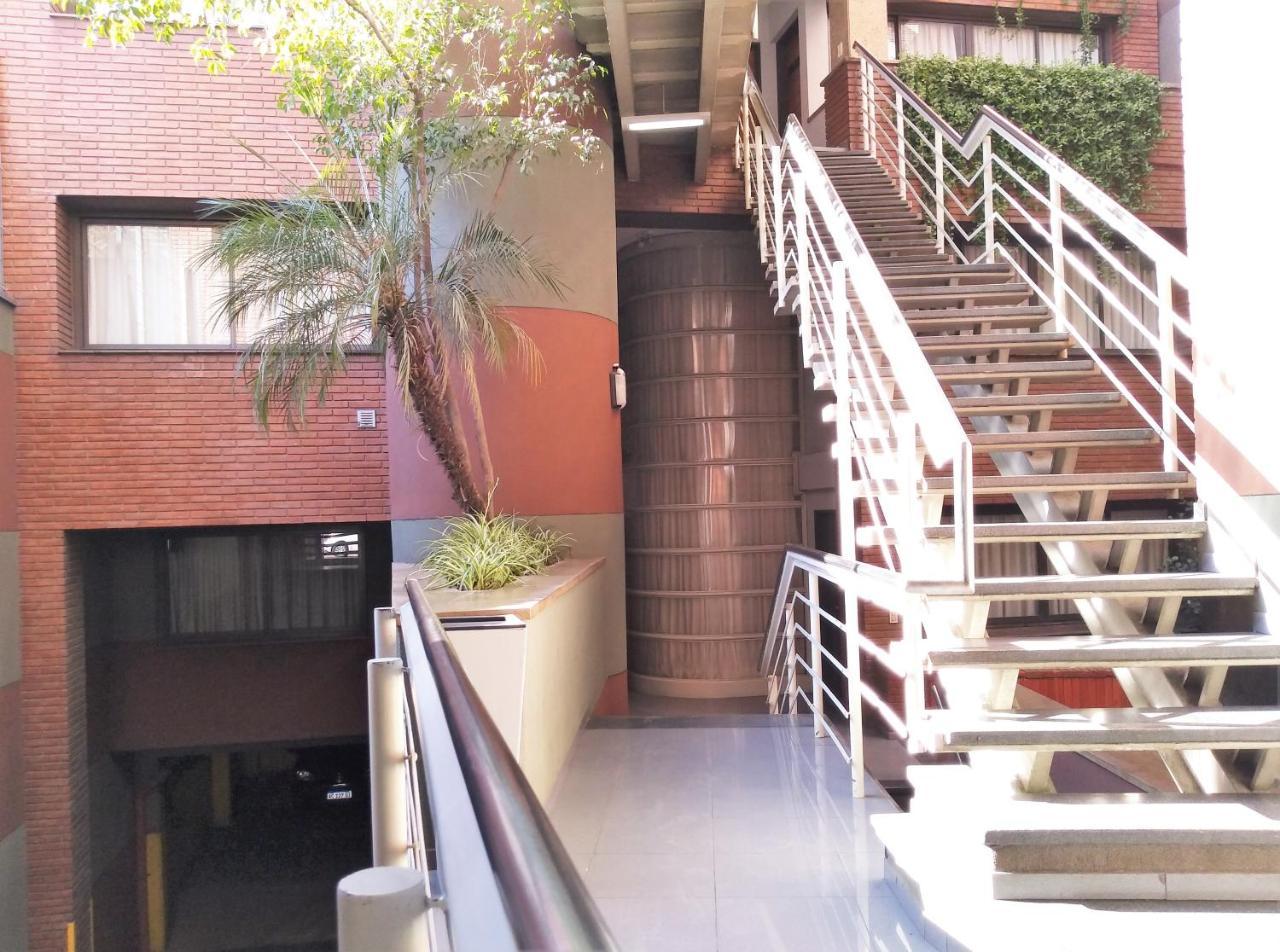Premium Mendoza Apart Hotel Екстер'єр фото