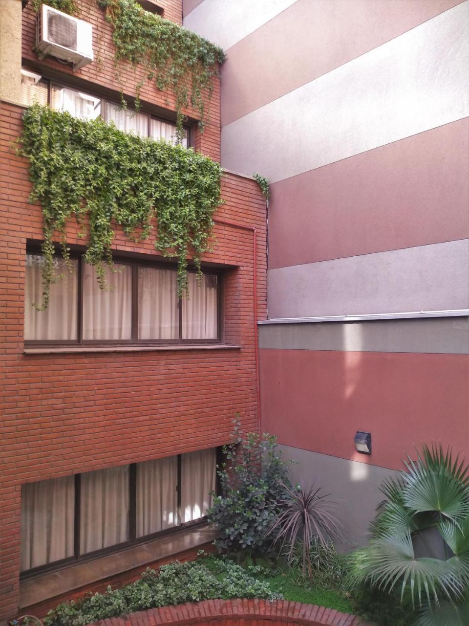 Premium Mendoza Apart Hotel Екстер'єр фото